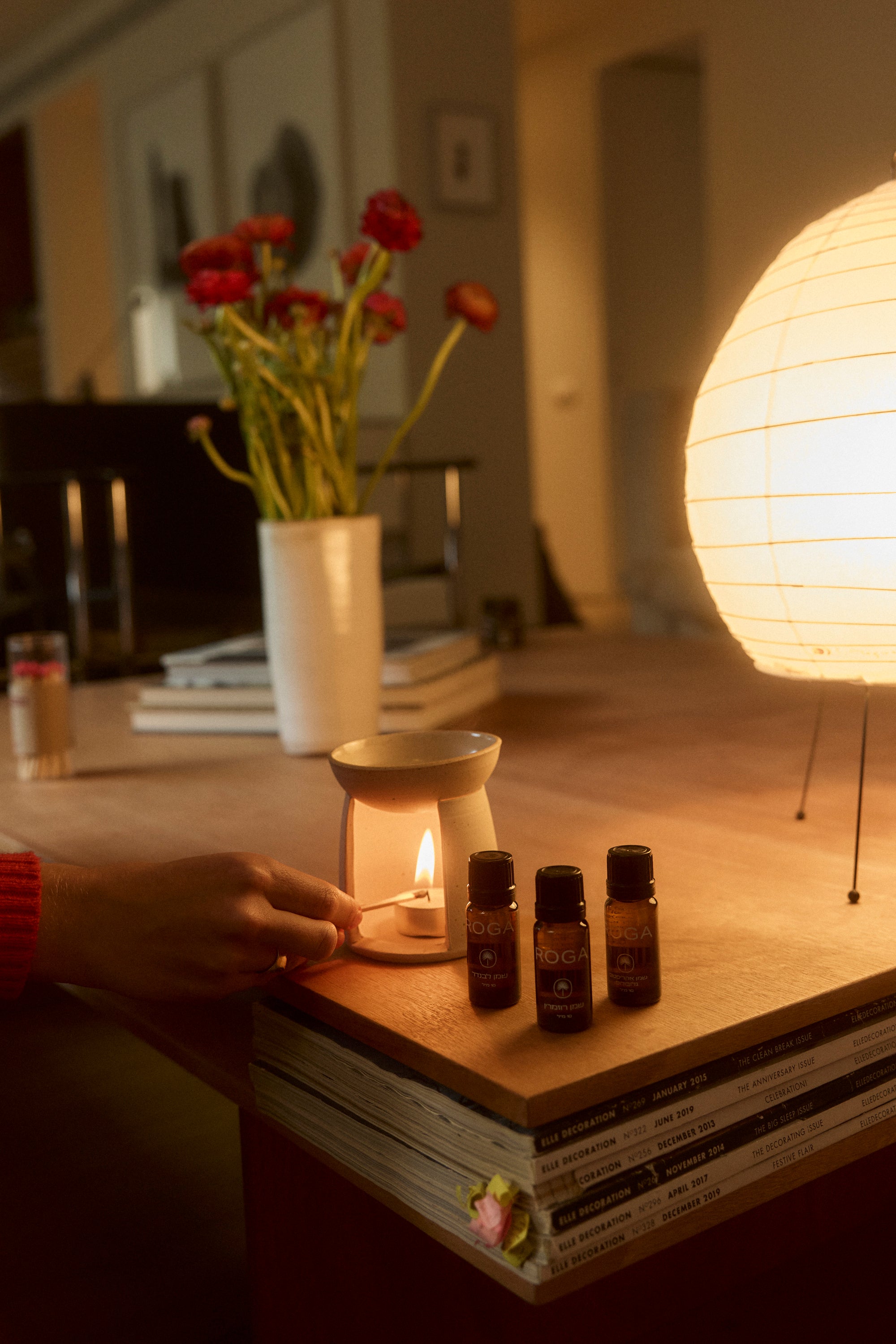 מבער קרמיקה בעבודת יד ושמנים אתריים לבנדר, רוזמרין ואקליפטוס גלובולוס